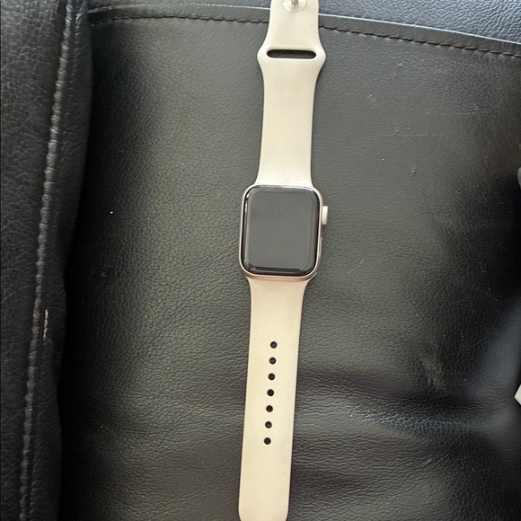 Apple Smartwatch with Silver Frame and White Strap - Picture 1 of 2